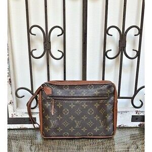 Vintage 1980’s  Louis Vuitton Monogram Pochette Wristlet Clutch Pouch In USA